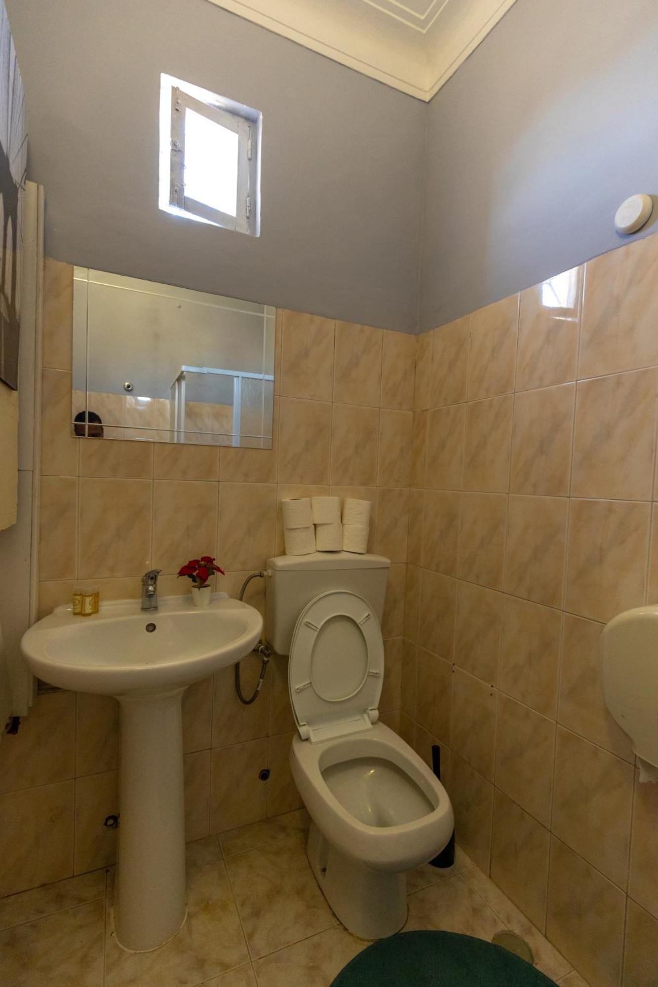 The Delight Hostel Lisbona Esterno foto