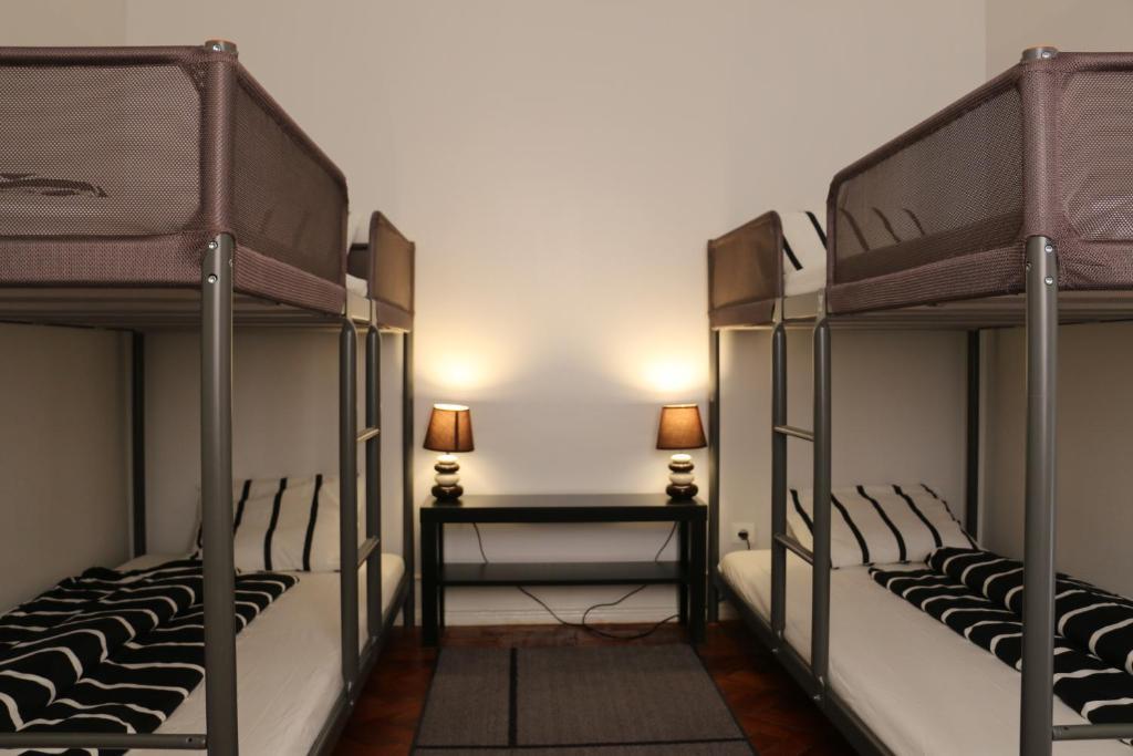The Delight Hostel Lisbona Esterno foto