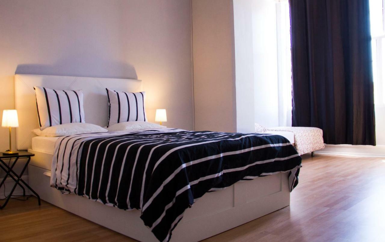 The Delight Hostel Lisbona Esterno foto